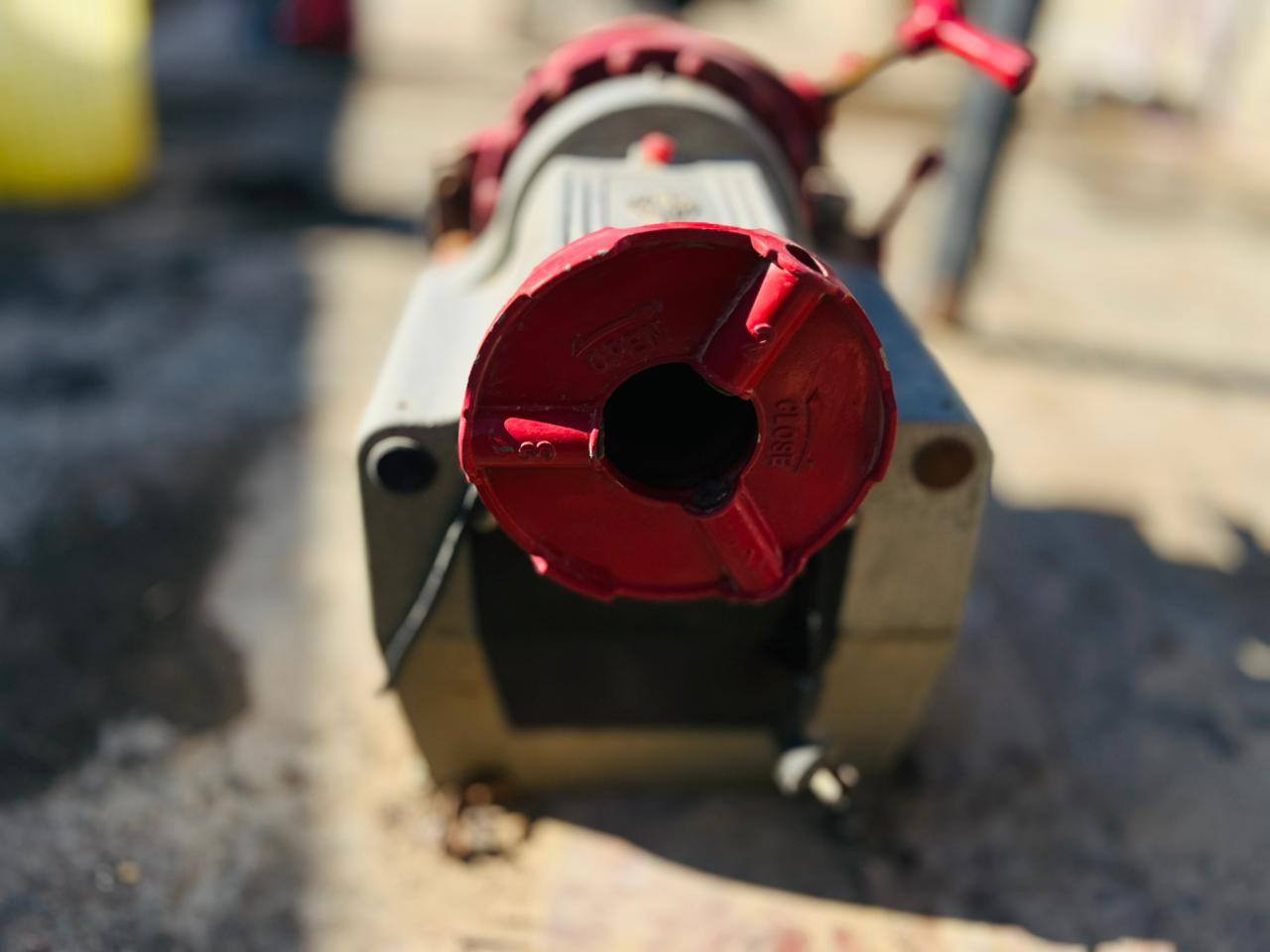 سلام عليكم كابستن جديده للبيع سعره ٤٥٠ الف اي ستفسار *********** واتساب
