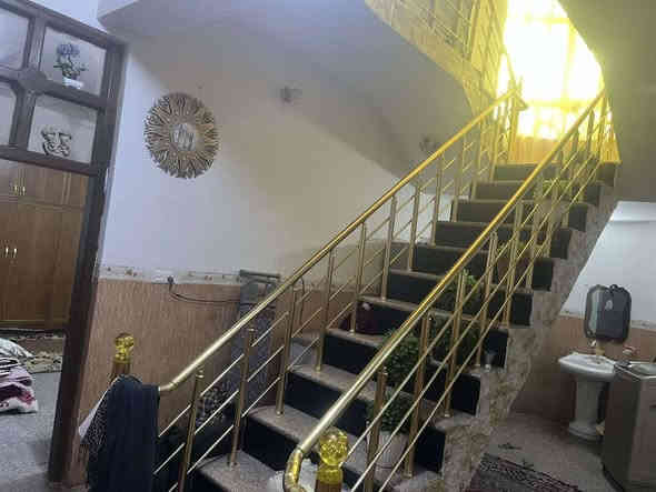 للبيع بيت مميز في البكرلي – قرب مدرسة بنت الهدى

📍 الموقع: البكرلي، قرب مدرسة بنت الهدى

🏡 المساحة:  واقع حال 400 متر مربع (بالسند 227 – خريطة مصرية)

زراعي سند 25 

🏠 المواصفات:
✔️ 5 غرف نوم
✔️ 2 صالة
✔️ مطبخ واسع
✔️ كليدور
✔️ حمامات (طابق علوي وسفلي)
✔️ واجهة 16 م × نزال 25 م

 عرض شارع 12 متر

قريب من الشارع العام 

كافه الخدمات موجوده 

✅ مناسب ليكون حضانة، روضة أو مدرسة

📞 للتواصل:
***********
