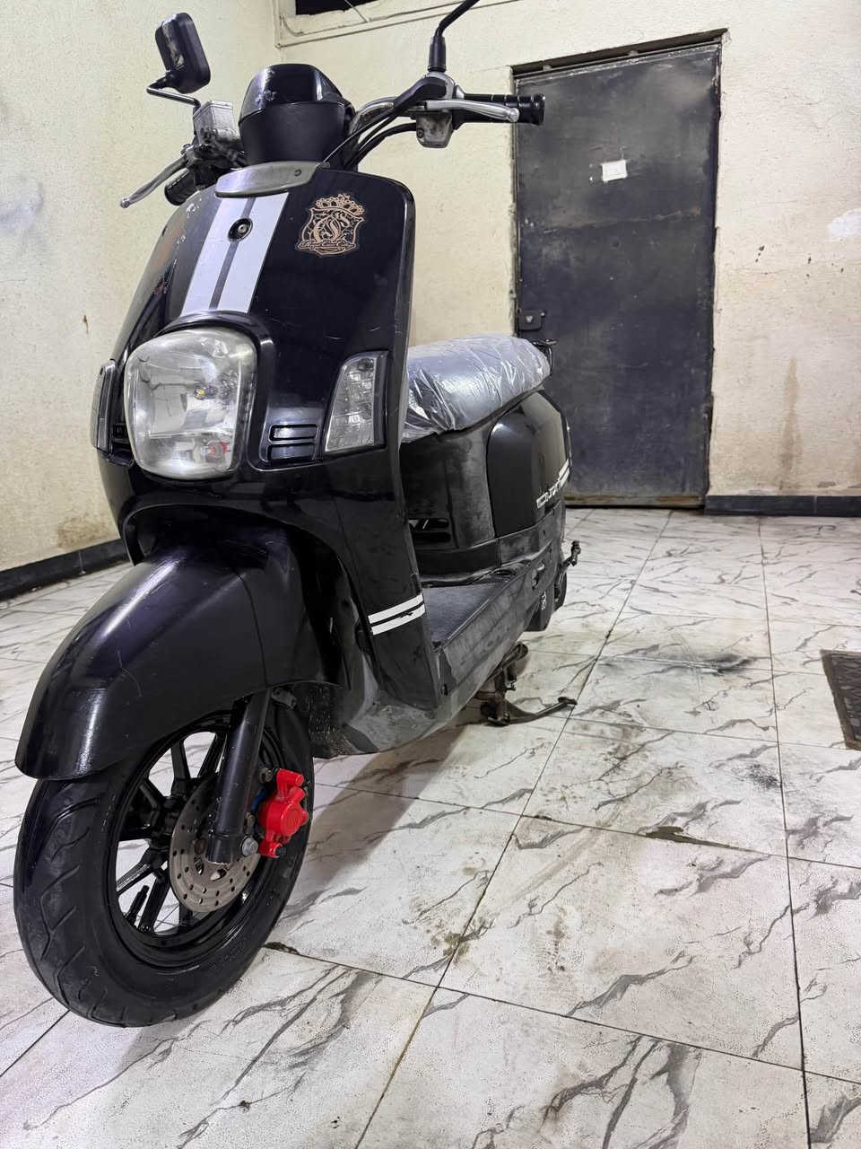 ماكس بوليس كابريتر مو نوزل دراجه بلاد كلشي بيها شغال بوشه بلاد ما مفتوحه دراجه شلعه ومعدل ونعومه كلش حلوه دراجه السعر ٩٥٠ اتصال *********** عنوان بصرة المشراق البصرة, العراق
