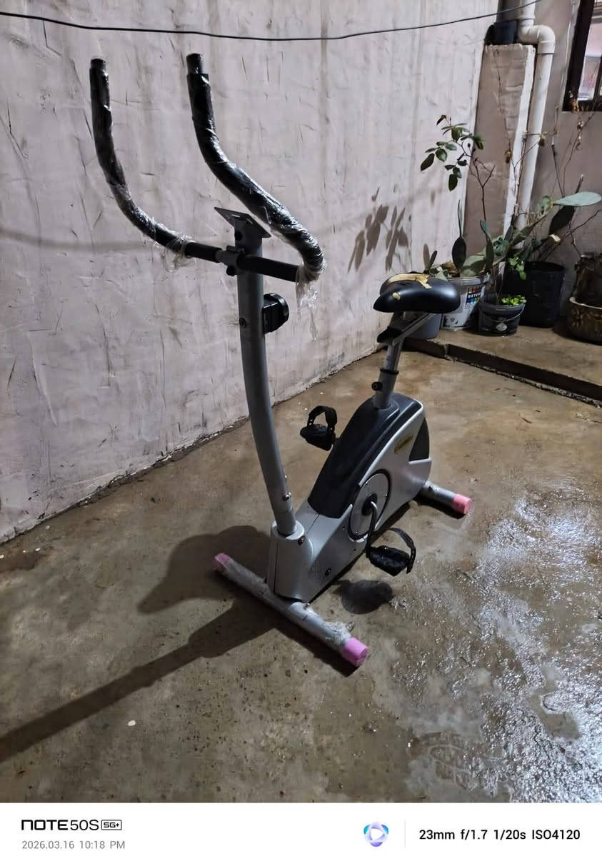 السلام عليكم بايسكل رياضه للبيع السعر قفل 50 الف
***********
