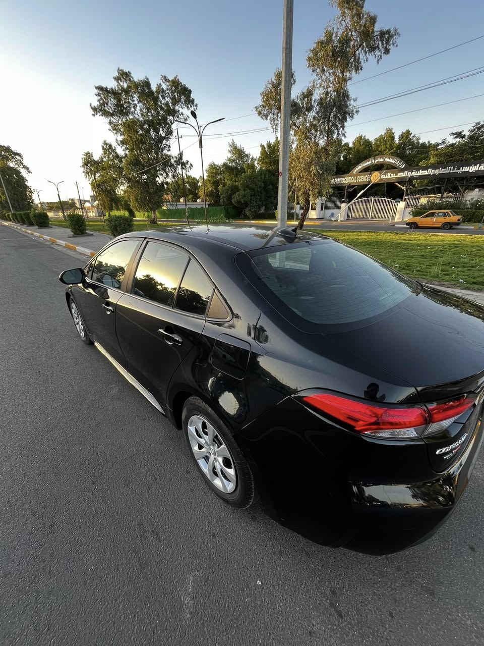 السلام عليكم كورلا 23 le                                            ماشية 54 ميل ضررها راس البنيد بارد 
محرك 2000 مكفول 
كير مگفول تايرات جدد 
رقم بغداد جديد سنوية جديدة
السيارة جاهزة موقع السيارة اسكان المنصور 
السعر 160 $ وبيها مجال
***********
موجود واتساب
