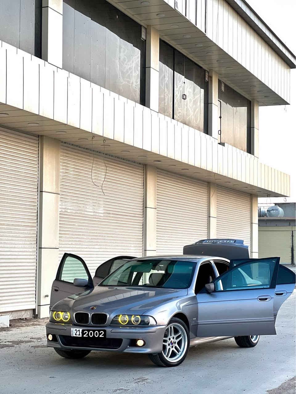 سلام عليكم
‏#BMWMSPORT
‏525 otomtic
بؤ فروشتن   موديل 2002 //530iA دبڵ ديجيتال
گير و مةكينةي بةشةرت//گير توماتيك// سبورت // عادي
مواسةفات ///
سوكان فوليوم و // سوكان. ئيم //تحديد  سورعة/ 
ويلي 18 دوو سايز
ئاوێنە کارەبایی  //هیتەر//ئاوێنەی ناوەڕاست ئۆتۆی
ناو  رةش. ناو جلد
كوشن جلدو  //كوشن  //كوشن هيتر
كيرو مةكةينةو تةبريد و ساردو گەرم بةشةرتة
تحويل و غرامة بة شةرت.
سةنةوي  تازەیە بة ناوي خومةوةية لة سةنةوي ٢٠٠١ موديلي 
بئ لێدراو و ضڕبە و. بي سبوغ وە سەیارەکە تازه داخڵ بوە. ٢٠١٩  
سةيارةكة باكو خاوينة مالي دوستة تازە سێرڤزم بۆ کردوە
تكاية مشتةري نيت تةلةفون مةكة  
واتساب ***********
رقم ***********
سعري١112و معمةلةيةكي كةم. 
***********.
*********** السليمانية, العراق
