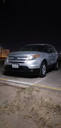 اكسبلور 2012 بأسمي حادث بس الجاملغ الامامي بدون دواخل السعر 120 بيع او...