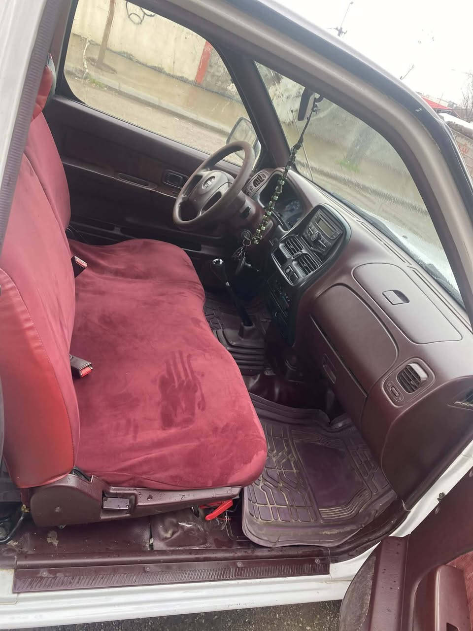 نیسان مۆدێل 2006ناوسور جام کارەبا  دەبڵ گێج بێ بۆیاخ دووپەڵە ساردی هەیە زۆرجوانە115گەڵاو معامەلە ***********
