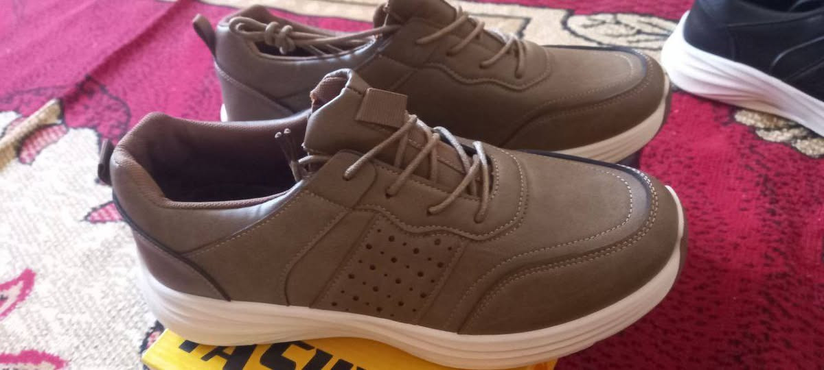 احذية رجالي قطعة بـ8 الف فقط ام 15 الف
سعر التوصيل #الفين_دينار داخل الشامية 🚗
قياسات من 41 الى 45


**إذا كنت صاحب هذا الإعلان وتريد حذفه لأي سبب، رجاءا أرسل رسالة إلى الدعم الفني**