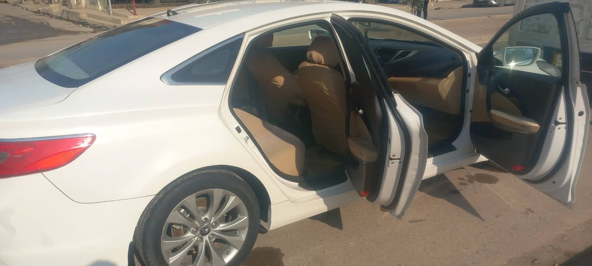 ازيره للبيع او مراوس حسب القناعه  مديل ٢٠١٥ خليجي داخل لونين فقط بدون بانوراما سياره حلوه ومرتبه   محرك ٣٠٠٠ ضرر فقط نص جاملغ خلفي بدون دواخل  رقم دهوك ماشيه ١٦٢ والباقي مكفول كير محرك شرط السعر ١٣٠  عنوان موصل الجانب الايسر للاستفسار الانتصال على الرقم ***********
