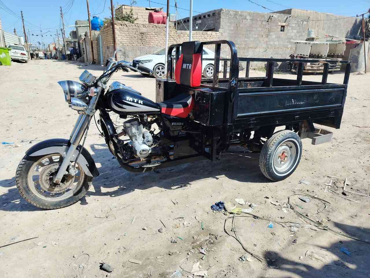 السلام عليكم ستوته للبيع موديل 20 وكيل الجنابي اوراق محرك ما مفتوح تايرات شوبلس مكان النجف حي الرحمه سعرها 1,600 بها مجال ***********
