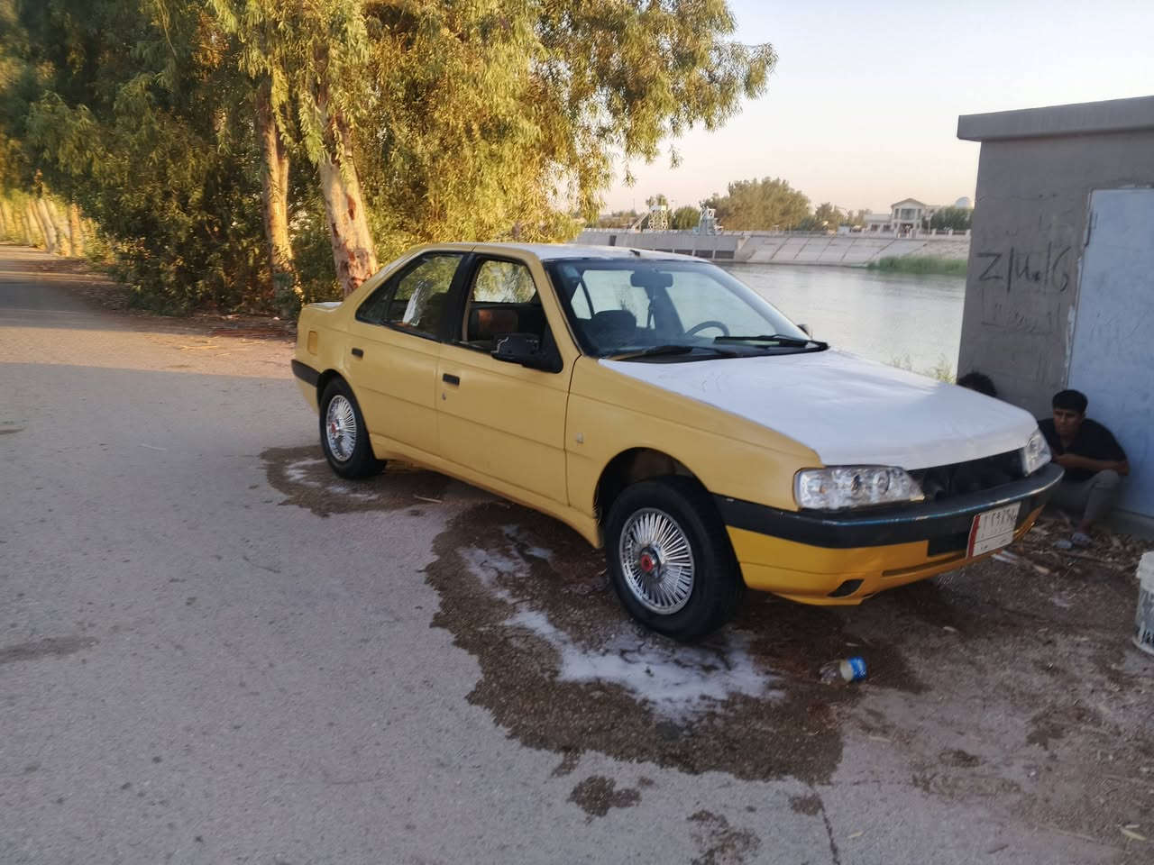 السلام عليكم للبيع فقط مستعجل بيجو 405 مديل 10صبغ عام الجماليه رقم بابل سنويه لل28گير ومكينه وتخم تاير حداديه خير من الله دشبول جديد غرفتهه حلوه  السياره 
مصفره ما عليه  الف تريد تحويل تريد وكاله  مكانهه نجف

السعر 23 للاستفسار ***********
