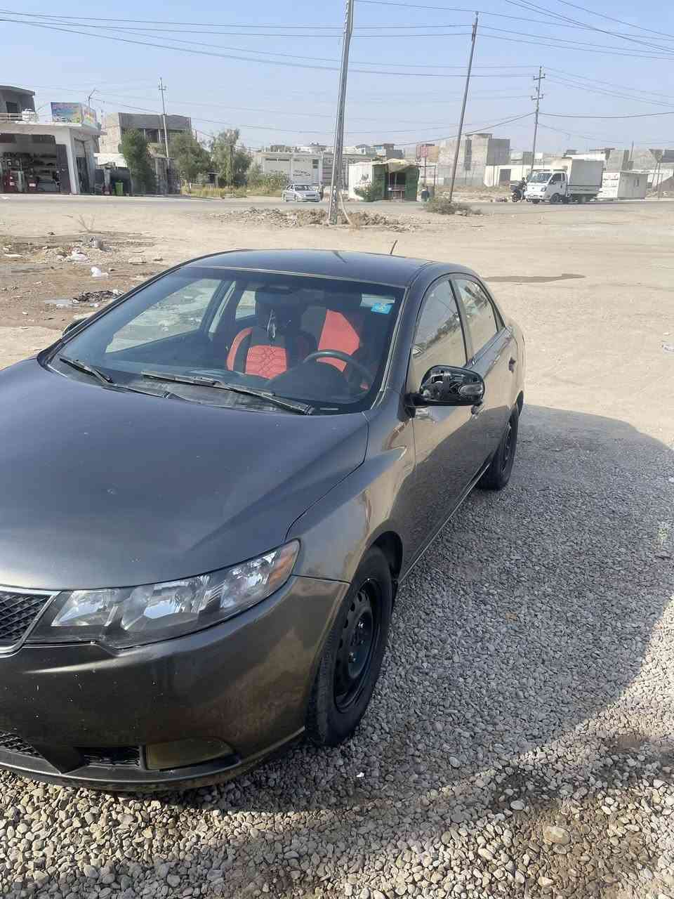 فورتي 2010 
صبغ حزام اثر شخوط بدون دواخل جاهزه مابيها نقص 
مكينه 2000
رقم ديالى بسمي 
بيع او مراوس بصفره حسب القناعه 
السعر 85 بيها مجال 
العنوان ديالى بعقوبه باب الدرب 
***********
