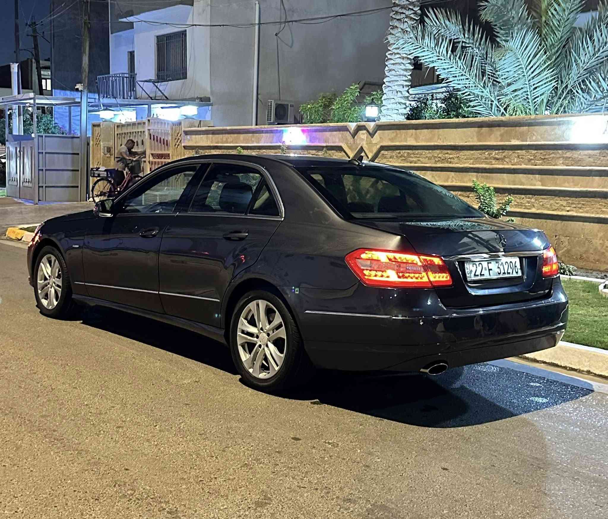 مارسيدس E200 2012 cgi
MERCEDES E200 CGI 2012
وارد امريكي صبغ فقط ربع بنيد بدون دواخل بدون ايرباك. 
سياره احله من صور مال بيت جديده ومسويلها ادامه كامله وأي نقص مابيها. رقم اربيل بسمي تحويل ثاني يوم
مكينه 4 سلندر جديده كير صدر تخم تاير كله جديد. مواصفات كير تعليك كشنات كهرباء+ تدفئه شاشه تحكمات وبعد بيها معروفه مواصفاتها سعر 130 وبيها مجال مكاني بغداد حي الجامعه. رقمي ***********
