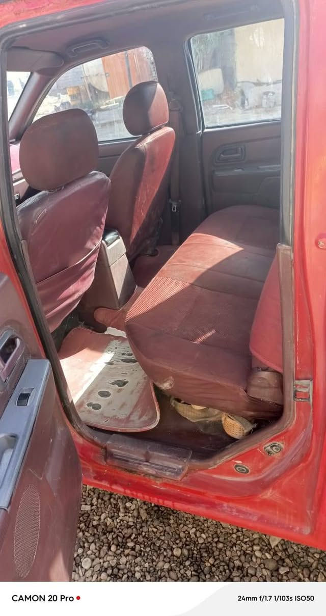 السلام عليكم سياره للبيع 2013 المكان بصره السعر 50 *********** البصرة, العراق
