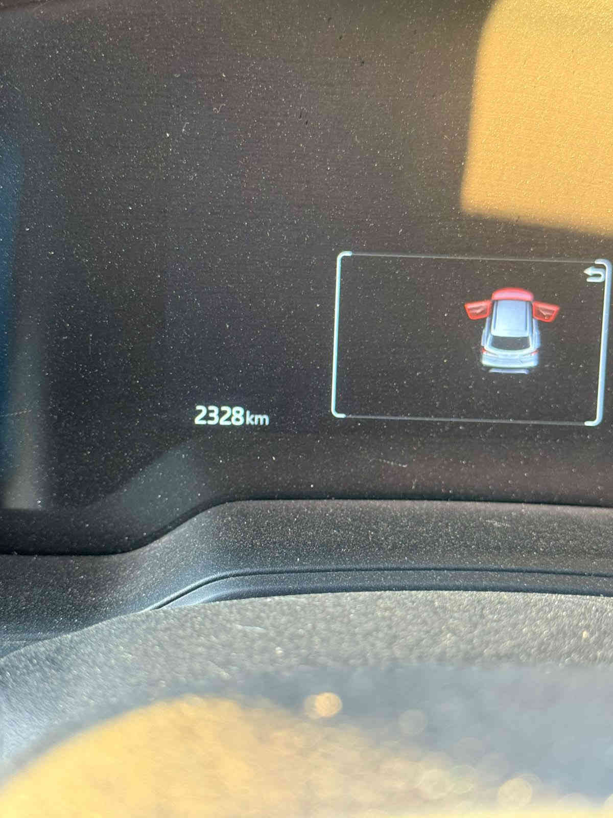 سلام عليكم 
تباع عله وضعه 
كورلا كروز  موديل 2025    تجميع صيني السياره بعدهي بل لايلون هايبرد السياره فول فتحه بصمه شاشه كبيره كشن جلد وكهرباء جنطه شفط السياره زلغه مابيه سابقاً
ماشيه 2000بعدهي زيرو 
السعر 128 $وبيه مجال حك جيتك 
بابل شارع ٦٠
الهاتف ***********
