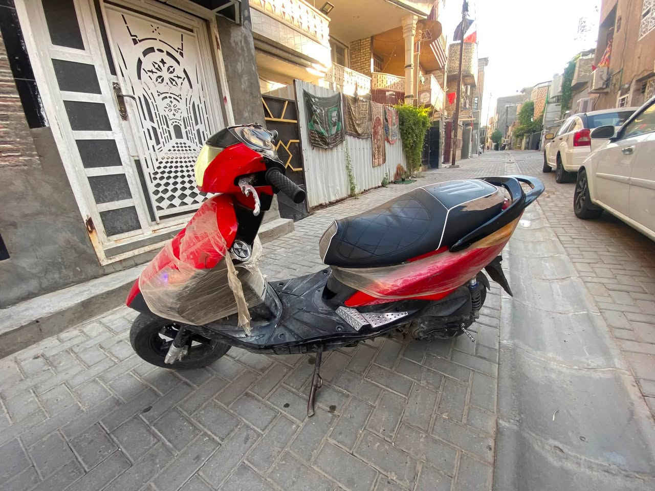السلام عليكم
ثعلب ١٤٠ للبيع 
بوشه ٥٩ بلادية
مبدل بيها ولفات
مبيها باتري
كلجات رياضي
شموع مال مكينة رياضي
ويل و صدر رياضي
قطرات
قبقات كور
و مبخره و يدات و دبلات كله رياضي
و خليه مال كلوبات امامي و خلفي 
كله اصلي بس الكفرات تجاري 
مكانها الكاظمية 
السعر 750
***********
