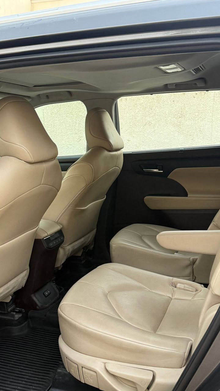 هايلندر 2022
6 سلندر 
فتحه رادار شحن واير لس 
نقطه عمياء توقف ذاتي
هندبريك بصمه
كشن منفصل خلفي
فئة xle فول 
صبغ بنيد 
والجاملغ الخلفي والباب كلير امريكا
ماشيه 45000km وليس ميل
العنوان بابل ***********
سعر مناسب
