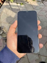 ايفون 12 برو ماكس  ذكرتة 256 بطارية 87 وتر ما مفتوح  بي هاي بل كلاس ما...