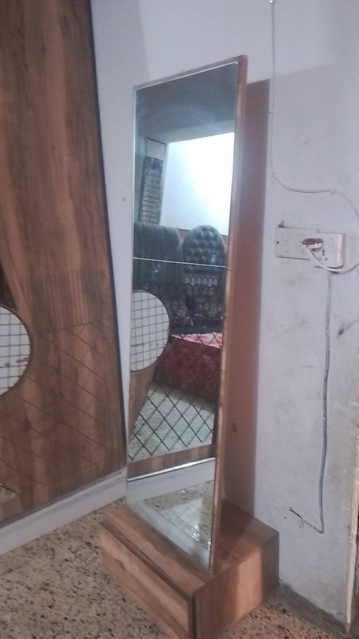 غرفة نوم نضافة فول اي ضرر مابيهة ماخذيهة بسعر غالي يردوهة ب550 عنوانهة مدينة الصدر 7قطع


**إذا كنت صاحب هذا الإعلان وتريد حذفه لأي سبب، رجاءا أرسل رسالة إلى الدعم الفني**