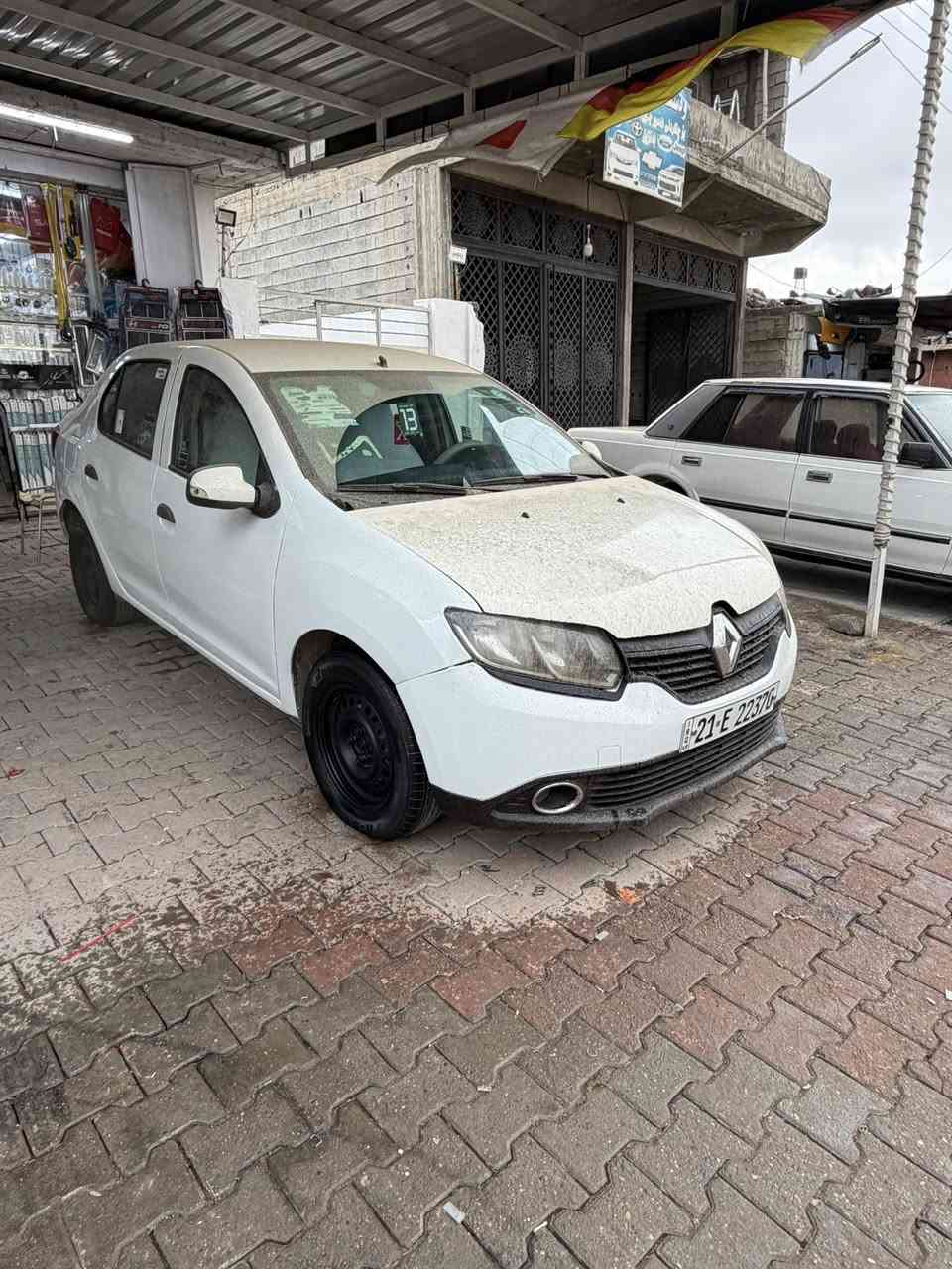 رينو سمبل ٢٠١٦ 
سه نه ويه جديد ٢٠٢٩ 
سياره جاهزه بدون نص 
***********
***********
