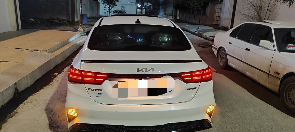 السلام عليكم
للبيع كيا فورتي أبيض 2023 فول  موصفات 
محرك 20 جيتي لاين 
ماشي48 الف ميل 
 تبديل جاملغ  بدون دواخل و بدون ارباك أمريكي شرط 
 رقم  شمالي 

اي استفسار عن سي*********** اتصال فقط 
عنوان موصل
