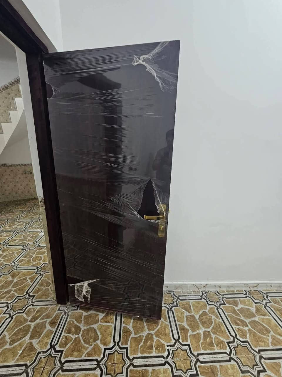 � الوثيق للاستثمار العقاري 🏡

✨ فرصة مميزة للبيع في الجربوعية الثالثة ✨

📍 الموقع: الجربوعية الثالثة
📐 المساحة: 200 متر مربع
🏠 نوع البناء: طابق واحد
🛏️ يتكون من: غرفتين نوم + صالة + استقبال
🚿 الخدمات: حمامات داخلية وخارجية
🏗️ سنة البناء: 2023
🔨 الحالة: مرمم حديثاً وجاهز للسكن

💰 السعر: 130 مليون دينار عراقي
🤝 مع وجود مجال للتفاوض

📞 للاستفسار والمعاينة:
سجاد علاء
***********

⭐ الوثيق للاستثمار العقاري
ثقتكم أساس نجاحنا ⭐️
