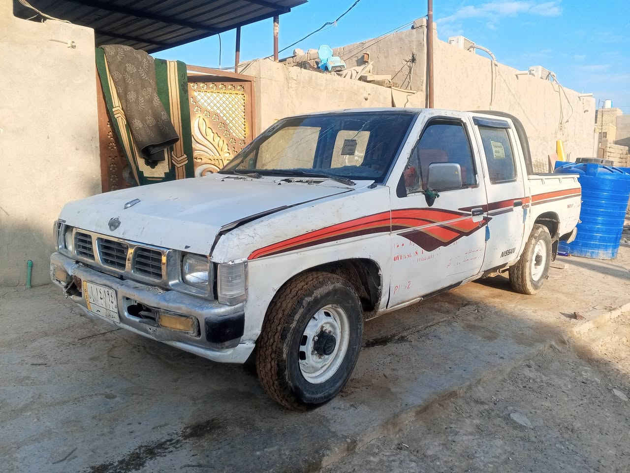 نيسان دبل قماره موديل 95  رقم ذي قار الماني سياره جاهزه كير محرك باتري جديد كويل ويارات بلك بلكات زوج تاير جدد بيه خياس بل شاصي ومعمر لايت عالي ناصي شغلل  السعر 18 وبيه مجال مكان السياره ناصريه مركز ***********
