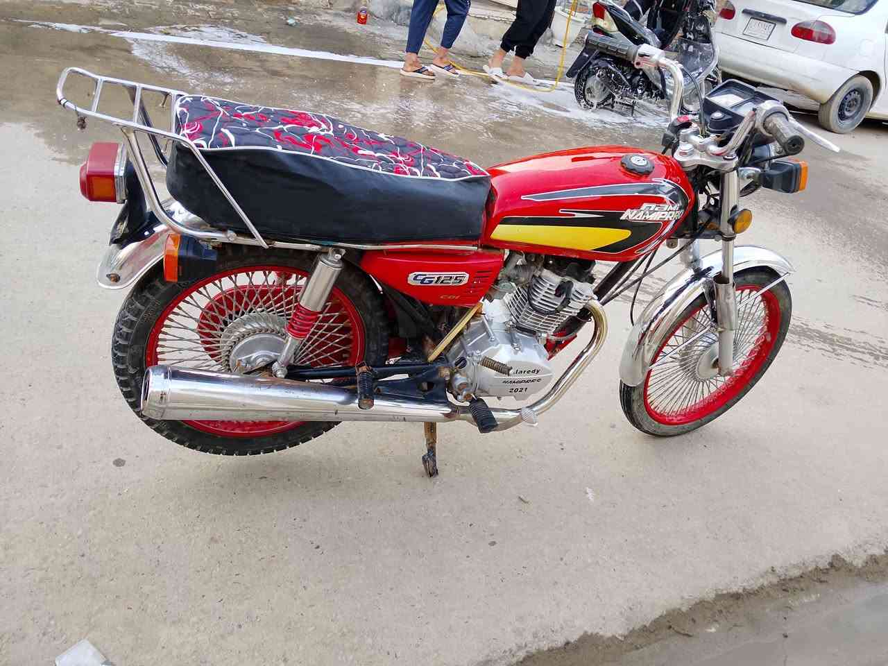 سلام عليكم دراجه اربعه كير نامه برو الغطاس موديل 21 دراجه نضيفه مامفتوحه جاهزه كلها كهربائيات محرك نضيف دراجه معايزها شي دراجه سنويه ومرقمه 775 وبيها مجال للطيبن لاستفسار الاتصال ***********
