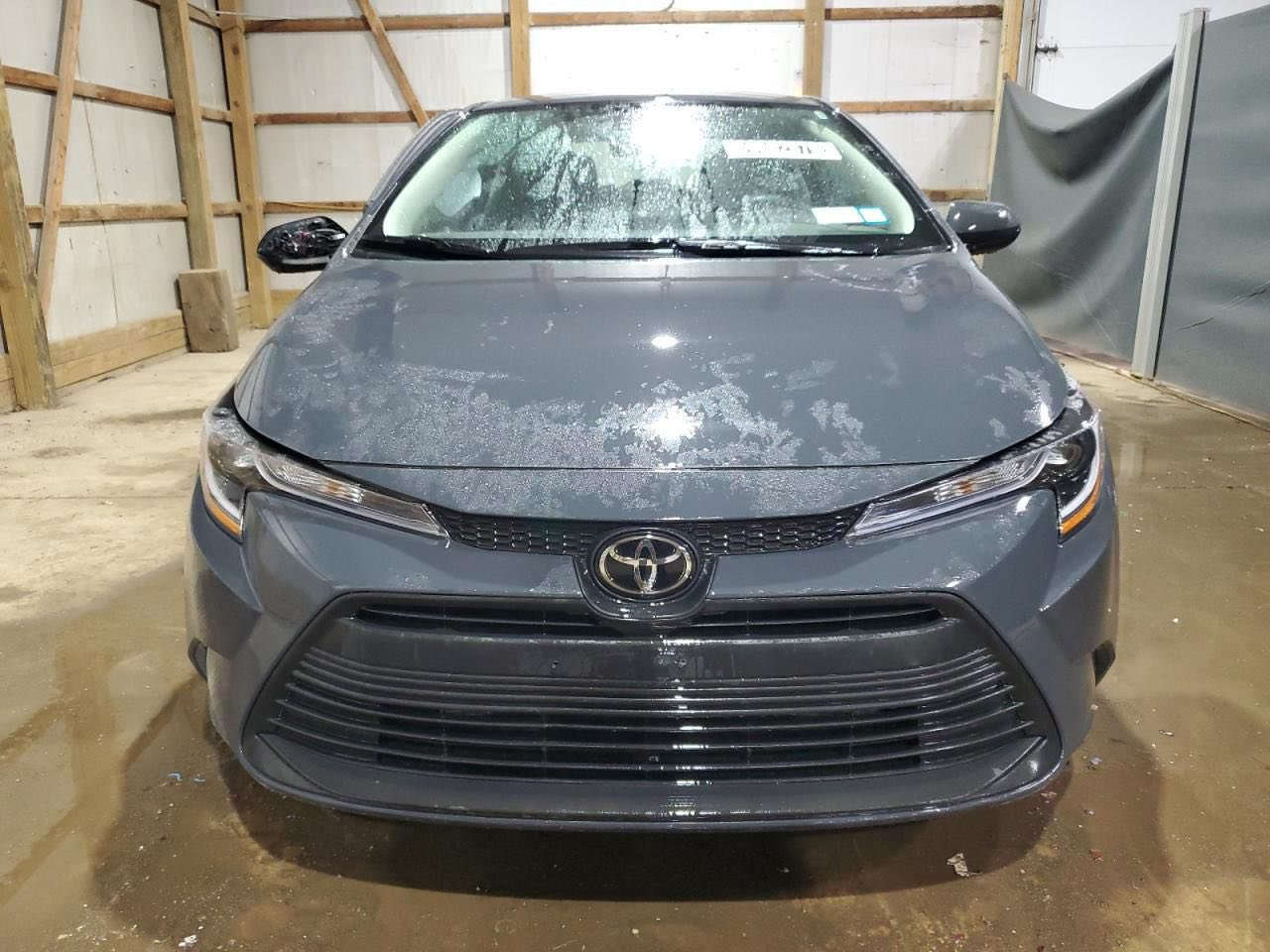 السلم عليكم كورله لبيع بانزين فقط مديل ٢٠٢٤ لسياره جديده ترقيم جديد هزه جديده تخم تاير ياباني لسياره تينار متصرف عليهه بيهه ملاحظات مالشحنشخوط بصيطه بل قماره وتكم مكان السياره بغداد الزعفرانيه لستفسار اكثر ***********
