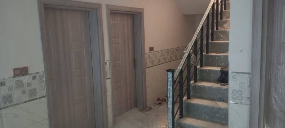 دار طابو طابقين بناء جديد للبيع
المساحة /٢٠٠ متر
العنوان /كركوك قادسية الثانية خلف مصور كوداك
السعر / ١٧٠ مليون
للاتصال /***********
التفاصيل :-
طابق الأول / 2غرفة نوم مع صالون مع استقبال مع مطبخ مع صحيات مع هول مع كراج وحديقة
الطابق الثاني / ٣ غرف نوم مع صحيات مع هول
