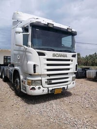 سكانية موديل 2005 سحال رقم سليمانية سنوية صاقطة    نقص تخم تاير حجم 42...