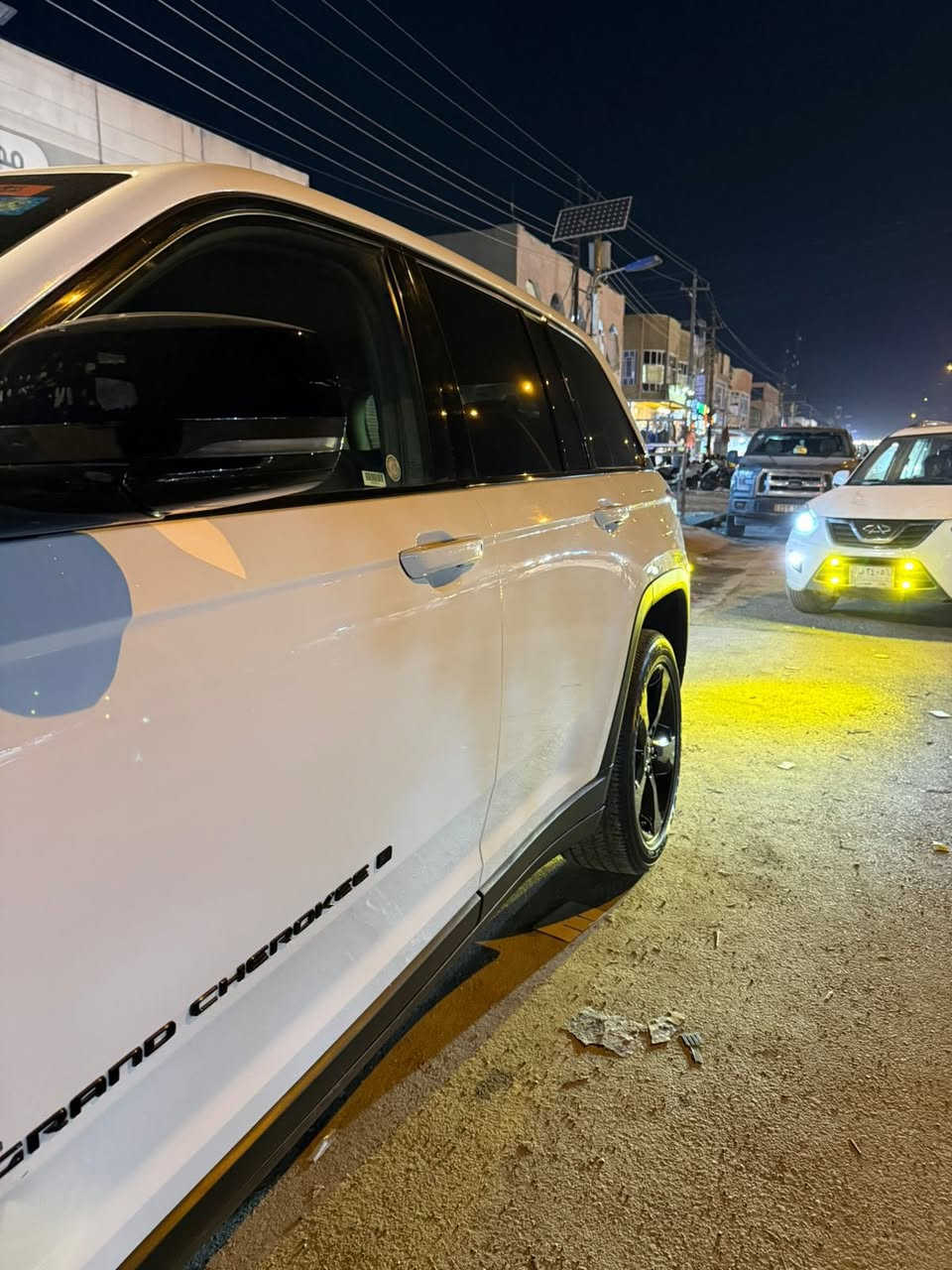 السلام عليكم ورحمة الله وبركاته                                                      
جيب كراند شيروكي 
موديل ٢٠٢٣ 
رقم بغداد
ماشية 37000m
حادثه بجم ٣ قطع صبغ
دخول ٢٠٢٥ شهر ال ٥  
السعر ٢٨٠$ وبيه مجال للناس الطيبه ورجاً مو شراي لا تعبني ولا تعبك كلشي موجود بل سوك روح اخذ براحتك محد يجبرك مكان السياره بغداد الحسينية 
***********
