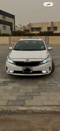 كيا سيراتو خليجي محرك 2000  موديل 2018 خاليه من الصبغ ما عدا دعاميه ال...