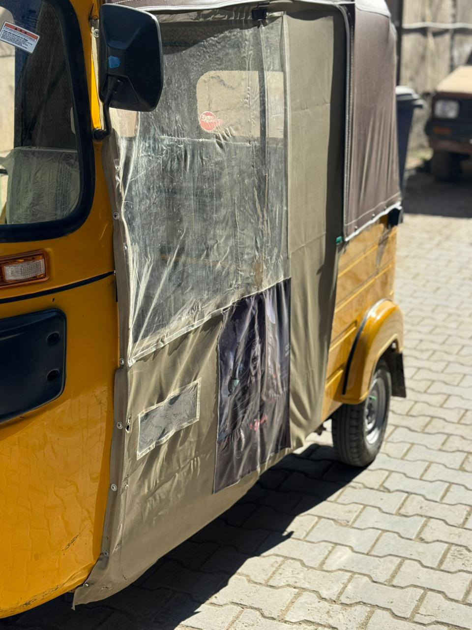 السلام عليكم تكتك ١٨ شهر ١٢ مرقمه مكفوله من لضربه ولبارد ولمعجون فقط دوس معمره قطره خياس مابيهه مكينه خير من الله كله جديد تايرات دبلات كامله مكاني لشعله *********** بي واتساب
