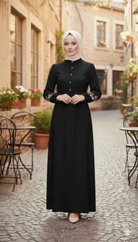 فستان العيد • مقاس ٣٨/٤٨ • مخمل