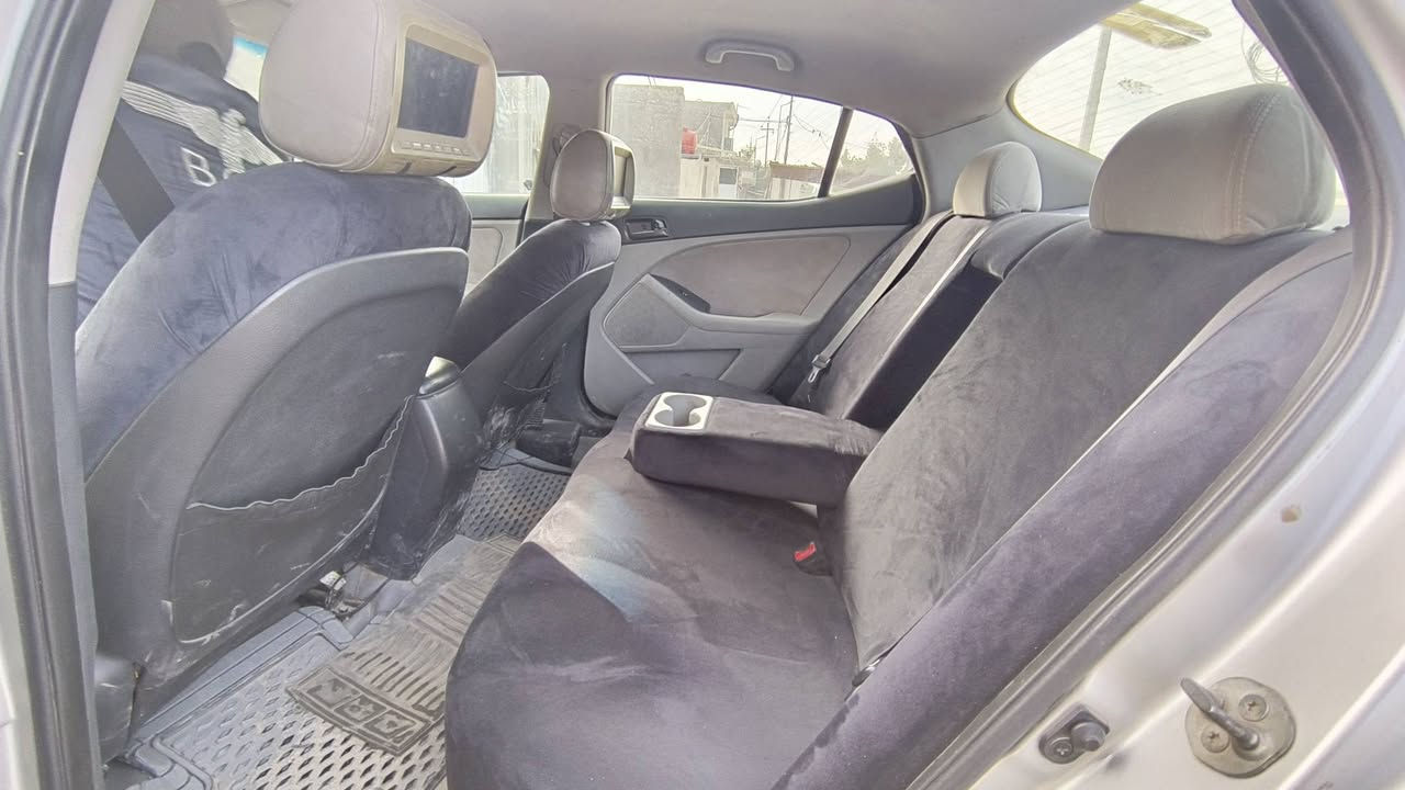 سلام عليكم كيه وبتيما رصاصي موديل 12 بيه صبغ عام اثر جراد بس صبغتها مو حلوه مكفوله من كص وجفيه ولكلبه وكير ومكينه مكفول هسه شادهن جدد شرط وحادثه خلفي سعر 82 وبيه مجال وارد امريكا رقم بغداد بسمي مكينه 2400  مكاني بغداد مدينه الصدر *********** ملاحضه سياره يرادله شويه ترتيب‏‪***********‬‏ رجائن لا تسئلني على تفاصيل كلشي مذكور يمك واني خادم
