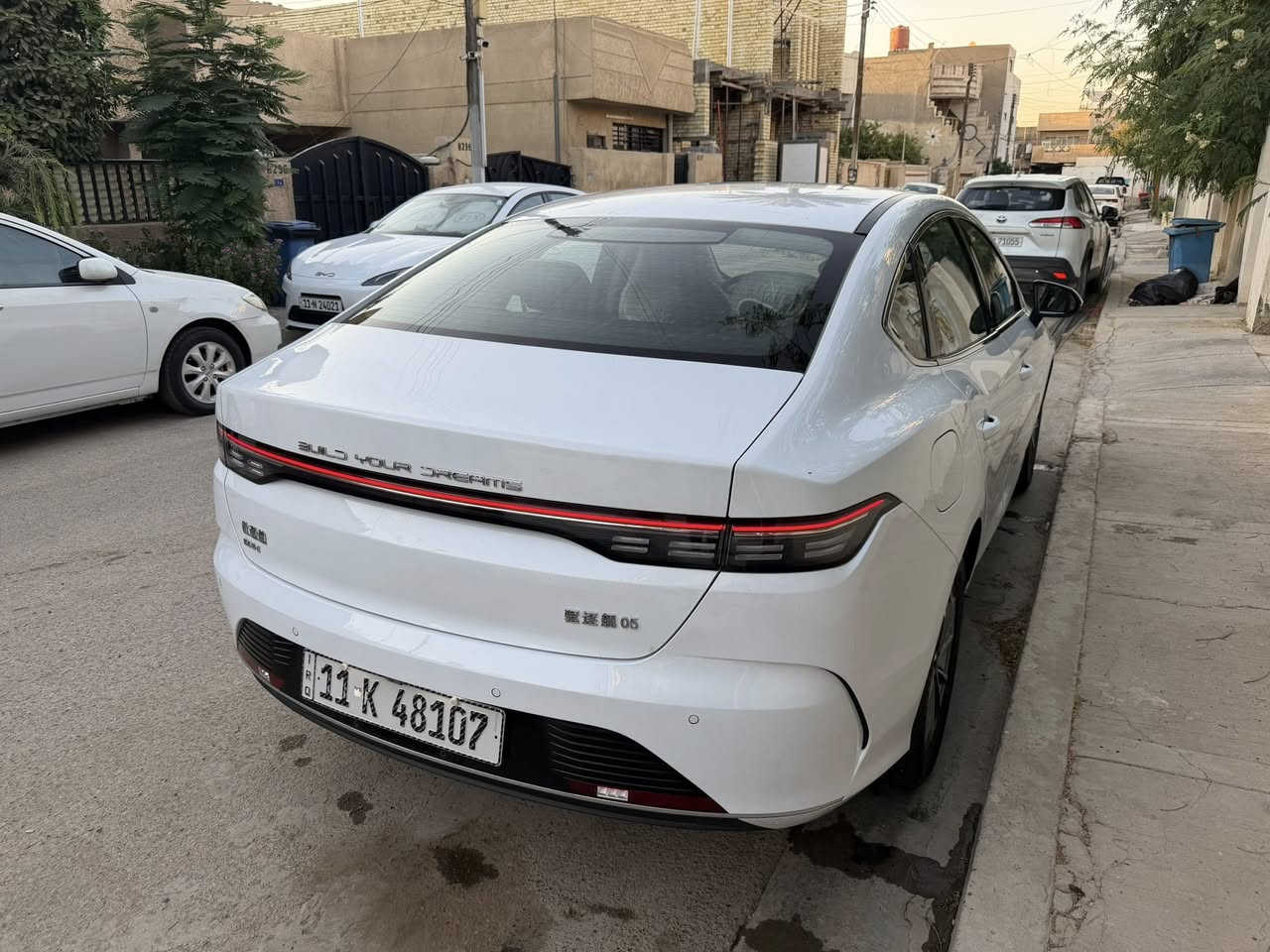السلام عليكم
بي واي دي 2025  رقم بغداد  الدولي الجديد 
باسمي تحويل مباشر ماشيه 7 الاف ومكفوله من الصبغ والبارد والتبديل 

المواصفات 💥

مكينة 1500 

شاشة متحركة 

حساس خلفي 

كامرا خلفية 

مثبت سرعة 

كشنات جلد رياضي 

كير ماوس 

اوتو هولد 

لد امامي خلفي 

لايتات زنون 

تشغيل عن بعد 

ويل كب 16 

‎3 انظمة قيادة
وباقي المواصفات معروفة 

وسعرها   19500 
   
مكاني بغداد الكرخ  
‭***********‬
‭‬
