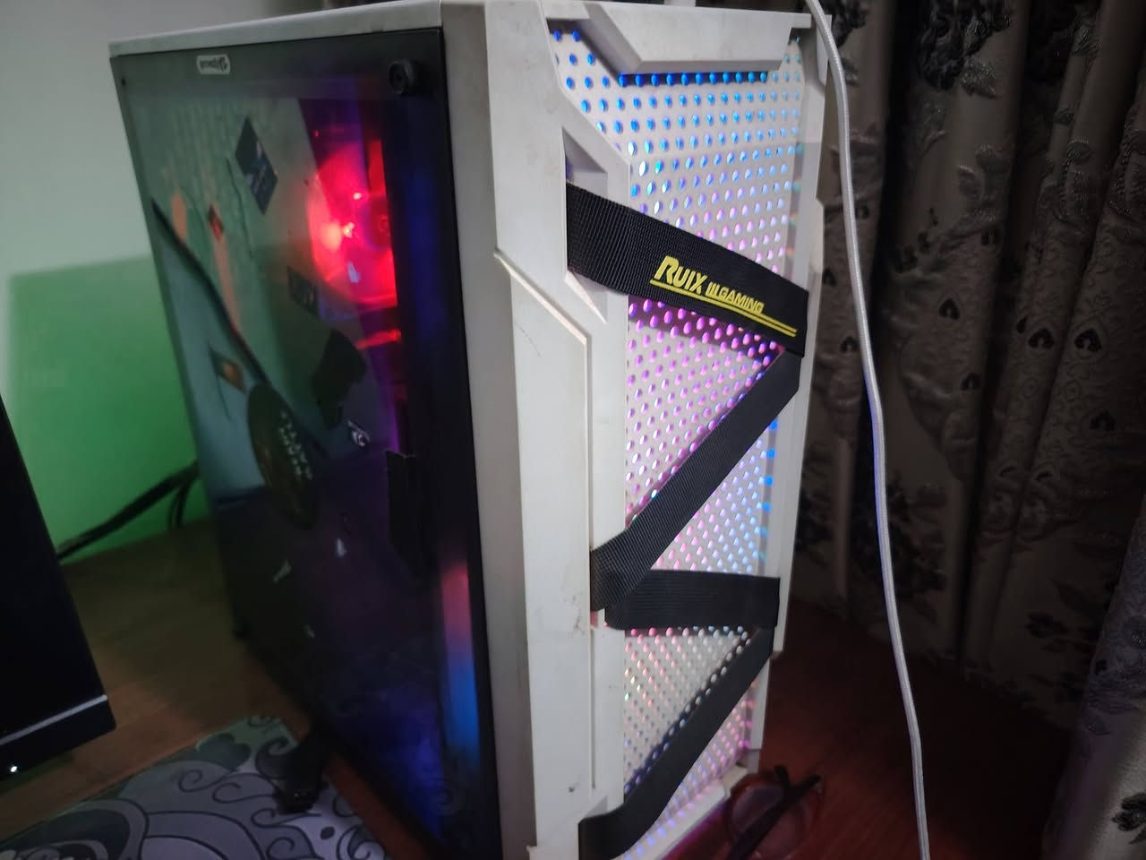 السلام عليكم pc للبيع

مواصفات
3060 12gb msi ventus

Mb h410m

I3 10th

Ram 16

Hdd 512gb

Ssd 128

M.2 512

Power 650 plus

Coler master h410r

للمعلومه اغلب الكراتين موجوده
-----------------------
+rtx 1650

 قييم السعر بدون كسر رجاءا (متوفر توصيل) 

 مراسله واتس

7805074433


**إذا كنت صاحب هذا الإعلان وتريد حذفه لأي سبب، رجاءا أرسل رسالة إلى الدعم الفني**