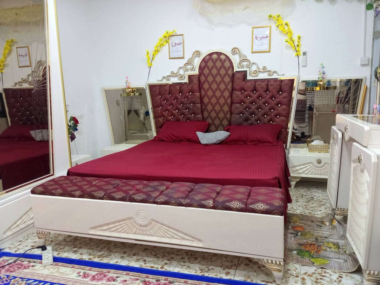 السلام عليكم غرفه نوم تركي لون اوفايت السعر ٢ مليون وبيهه مجال بسيط للستفسار على رقم ***********
