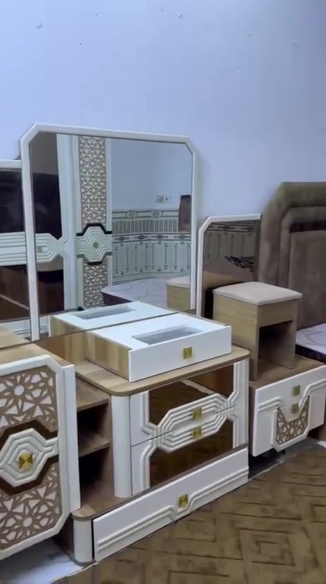 غرفة تركية جديدة ١٠ قطع  
الغرفه ضخمة تخبل وقويه ماخذتها ب٣ ملايين 
استعمال قليل محتاجين وديبيعوها سعرها مليون ونص وبيها مجال قليل موجوده الغرفه بغداد شرطة رابعه


**إذا كنت صاحب هذا الإعلان وتريد حذفه لأي سبب، رجاءا أرسل رسالة إلى الدعم الفني**