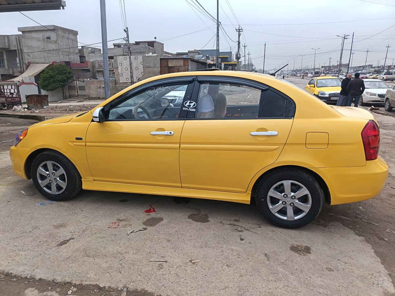 السلام عليكم اكسنت كوري موديلها 2011 بدون ضرار خلاص مكينتها 1600 مجول اصلي كيرها شرط السيارة جاهزة من كلشي سيلات مري كهرب جامات كهرب كير اوتوماتيك تحكم استيرن شاشة كامرة سيارة مابيها اي نقص تأخذها صافية هيئة وغرامات كاربون مامسجل السيارة بل الموصل رقمها نجف دولي هذا رقم صاحبها *********** كورك *********** الاثير مكلف بل النشر
