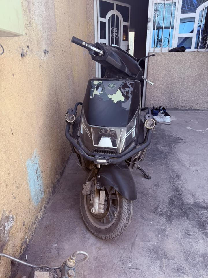 السلام عليكم 
دراجه شحن 7 بطاريات 
ملف 2000 
نضيفه مابيها اي عطل ( الشاشة واكفه ما اعرف السبب )
مكاني بغداد الحريه


**إذا كنت صاحب هذا الإعلان وتريد حذفه لأي سبب، رجاءا أرسل رسالة إلى الدعم الفني**