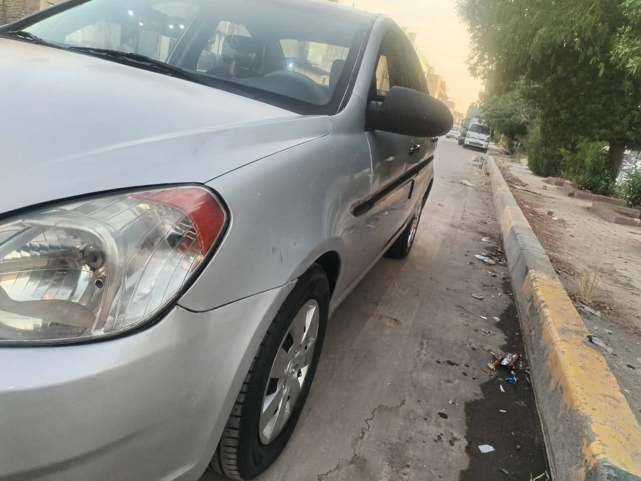 السلام عليكم اكسنت ٢٠٠٨ جاهزه مكينه وكير خير من الله كهربائيات كامله تخم تايرتبريدشغال مكينه ١٦٠٠ سياره جاهزه ٣قطع صبغ بدون حادث خليجي السعر٧٥وبيهه مجال قليل الاتصال *********** مكانهه بغداد الحريه
