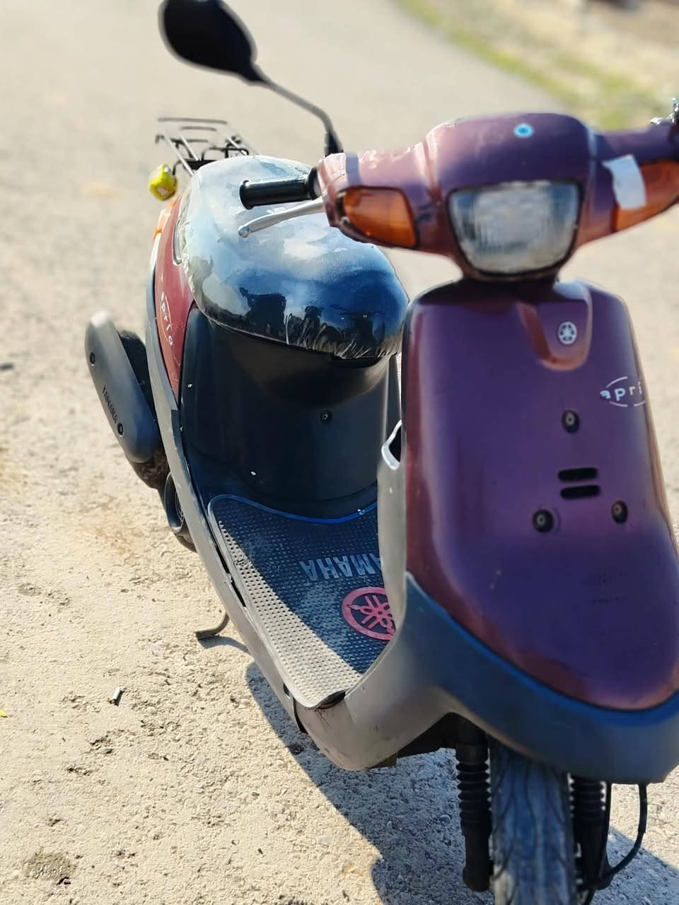 السلام عليكم ورحمة الله 👋
ماطور بوتين حديث دبل قمجه قفل اكسن 
شلعه ومعدل فول 🚀
محرك شرط ما مفتوح بس مبدل بستم 🚳
قبق هندر شرط كهربائيات كلها شغاله 
اشاير أمامي وخلفي سكن هورن لايت
سلف شغال بس يدير ضعيف لأن الباتري شويه تعبان
كشن اسنفج لاصلي مغلف درع أصلي 👍
ترايش اصليات 
السعر:325 وبي مجال للطيبين🤍
ماطور جديد بس متوازي على حكو
الرقم 📞:***********☝
