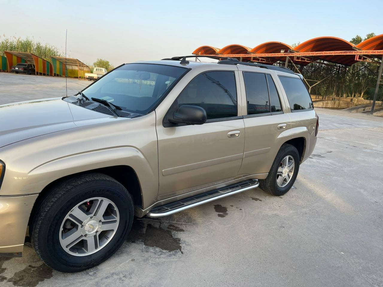 سيارة جديدة ماشية ١٣٢ الف موديل ٢٠٠٧سبير الشركة مانازل بدون صبغ سيارة كلين كشن كهربائي تخم تاير جديد قبل شهر شاده باتري جديد سيارة جاهزة ربع ماذب عليها
***********
