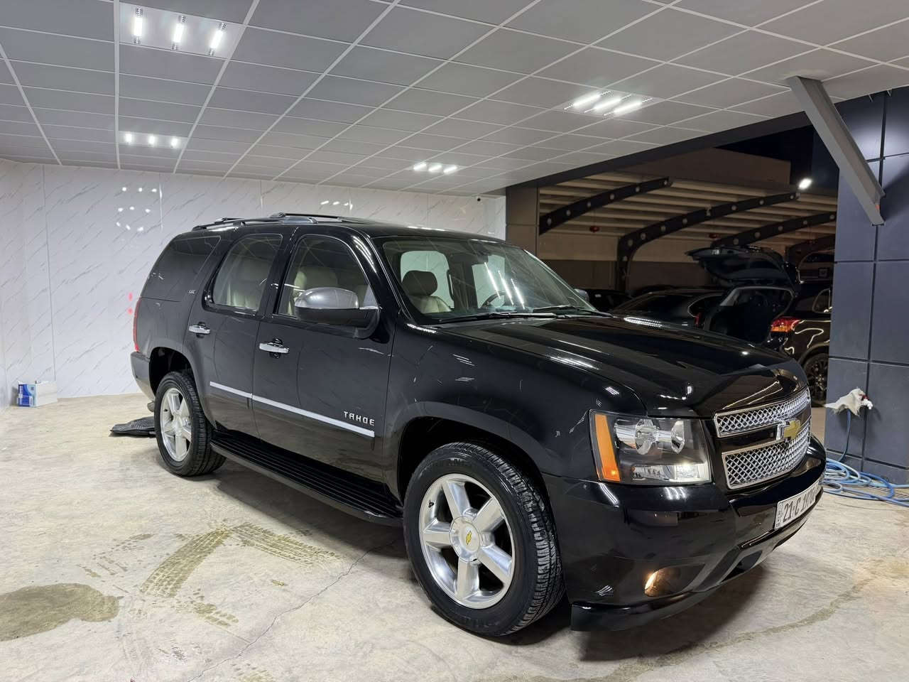 ﷽
‎‏‎ماشاءالله تبارك الرحمن 
للبيع فقط 
تاهو موديل ٢٠١١ 
***********
خليجي وكاله شركه منصور 
سياره بدون قطره صبغ ولا حادث 
رقم ، سنوي ، هزه كل جديد و سياره باسمي 
تحويل او وكاله نفس اليوم 🪪
تخم تاير جديد 🛞 
مواصفات فوول الفول LTZ اعلى فئه 
فتحه (سلايد) ، شاشه جبير ، سقف DVD ، لايت زنون ، ٢ كشن امامي كهربائي و خزن ميموري و تبريد و تدفئة ، ٢ كشن خلفي تدفئه ، ٧ راكب سياره ، سنوق شفط و كهربائي ، فورويل ، حساس ، تشغيل عن بعد و بيها بعد هواي مواصفات 
سياره ماشيه فقط ١٢٠ حقيقي 
محرك ٨ سلندر ٥٣٠٠ (مرغوب) 
كير كحرك كهربائي كل بشرط 
مكان/ سليمانيه 
*********** 📞
