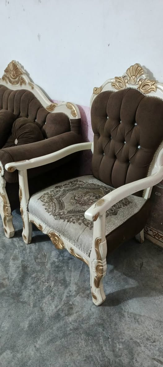 تخم ملكي مستعمل ١٠ نفرات كامل وياة طبلة حجم كبير
العنوان جلولاء سوق السبت مجاور الكراج اتصال واتساب ماسنجر كلشي موجود🟠 ***********
