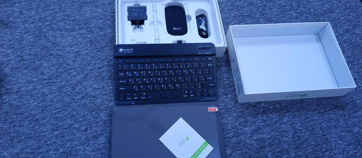 ايباد صيني درجة اولى
السلام عليكم 
ايباد صيني درجة اولة نظام اندرويد غير مستخدم سيمكارت كامل وية ملحقاته المساحة 64 گيگا او 128 گيگا بالضبط ما اعرف لان ما شايل اللزكة 3 كامرات 
السعر 150 الف
تواصل واتساب ***********
عندي توصيل بغداد 5 محافظات 6
