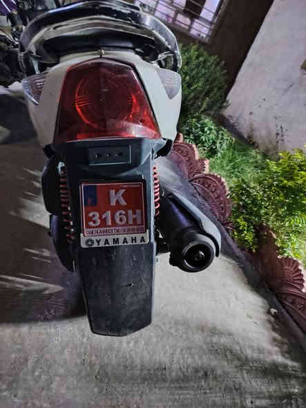 ثعلب البيع دراجه نضيفه  سعر ٦٠٠  وبيه مجال مكان الحريه ***********
