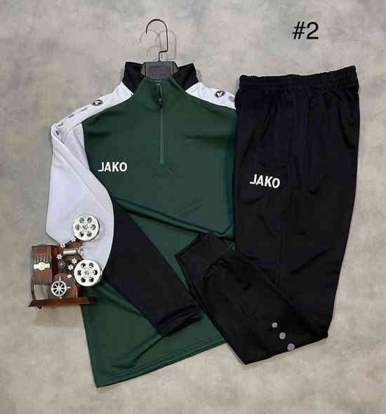 احدث موديلات الموسم __ 
تراك  __ستن 🔹
كل موديل 1الوان__ 
قياسات (m/L/xl/xxl)
السعر 20الف فقط__
_العنوان بصره الزبير السوق الكبير شارع النايلون
راسل الصفحة او الواتساب وراح تجيك مجموعة صور ايضا مكملة للموديلات___
تواصل على هذا الرقم ***********
