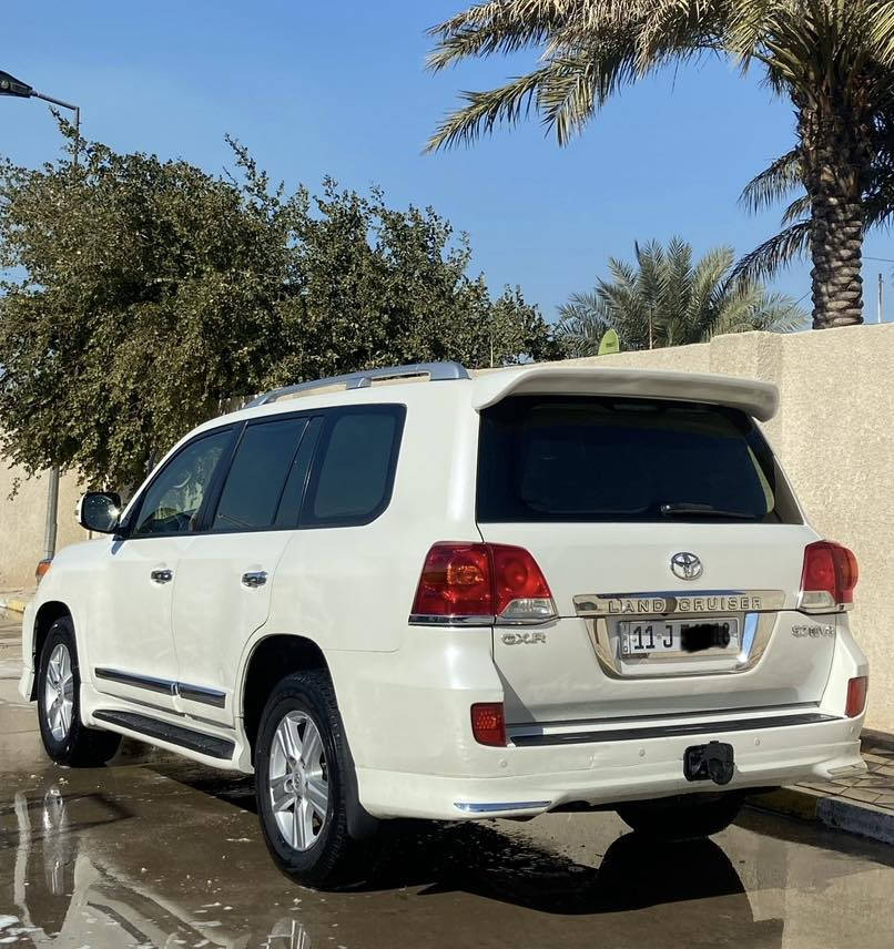 سلام عليكم 
1ـ لاندكروز 2012
2ـ GXR
3-/V8/4700
4-موصفاتها 
5-بصمه
6-بصمه ابواب تشغيل عن بعد 
7-كشنات جلد
8-مري شفط
9-اشاير مري
10-حساسات
11-تحكمات
12-شاشات كشنات
13-سياره كفاله عامه من كلشي 
14-رقم بغداد بسمي رقم دولي انكليزي 
15-تحويل مباشر 
16-ماشيه200
17-سياره تبريد ثلج 
18-كامله عله اخر حبايه
19-فتحه سقف
20-مكينه وكير مكفولات وكشر مكفول
21-سياره برغي ممفتوح بيه وضع شركه 
22-مكاني بغداد الزعفرانيه 
رقم الهاتف ‭0778 221 4711‬
غير متواجد عل فيس
