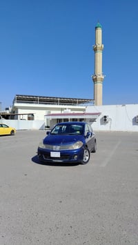 فيرسا ٢٠٠٨ • مكينة ٢٠٠٠ • جراد يمين