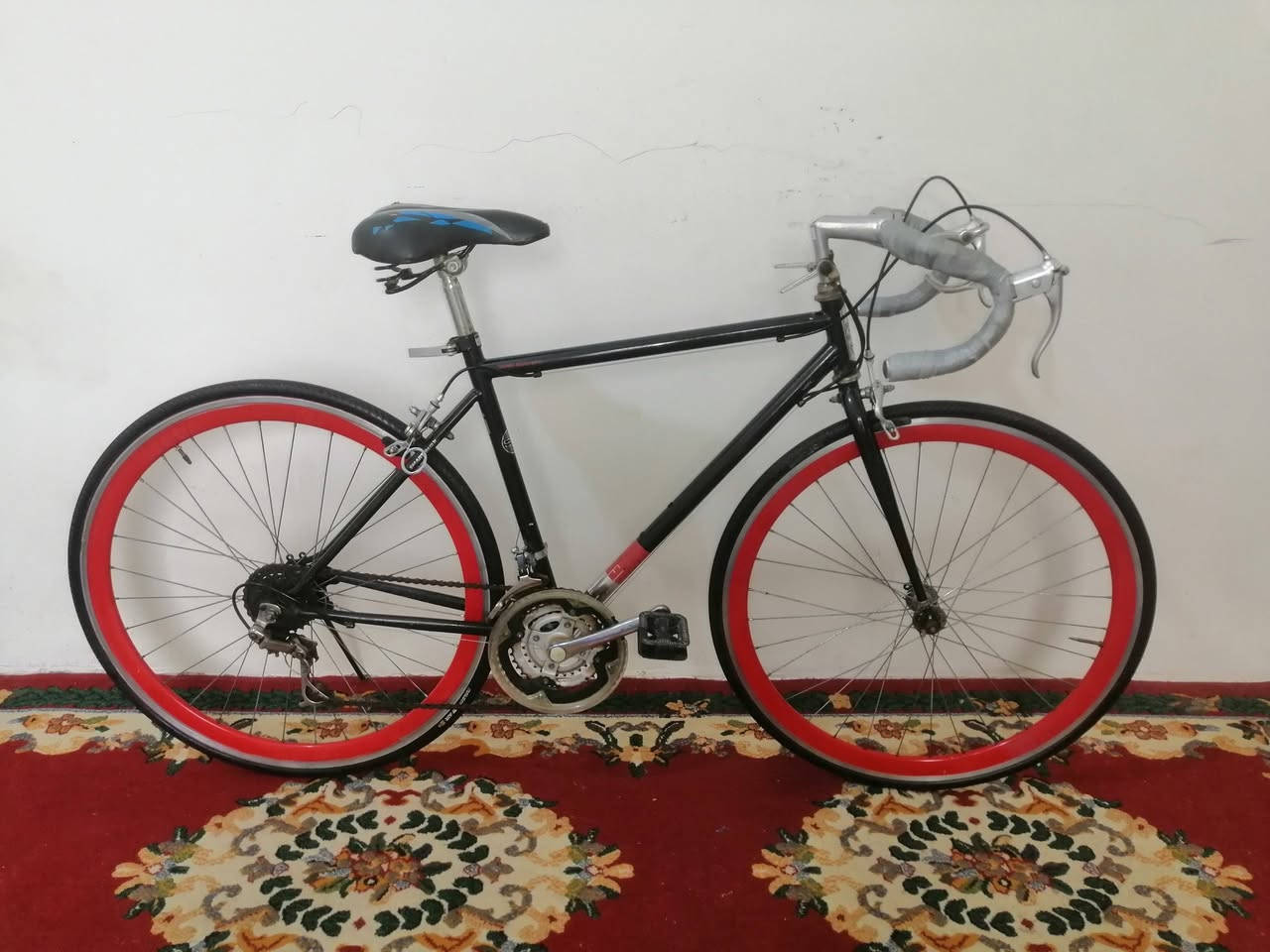 نظافة 99 % السعر قيم وأخذ مكاني البصرة الجزائر ***********
